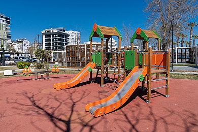 《生化危机8》DLC新演示 第三视角模式大杀四方